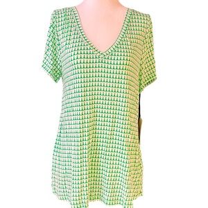 LULAROE Tunic V-Neck T-Shirt Chrissy T NWT Sz Med